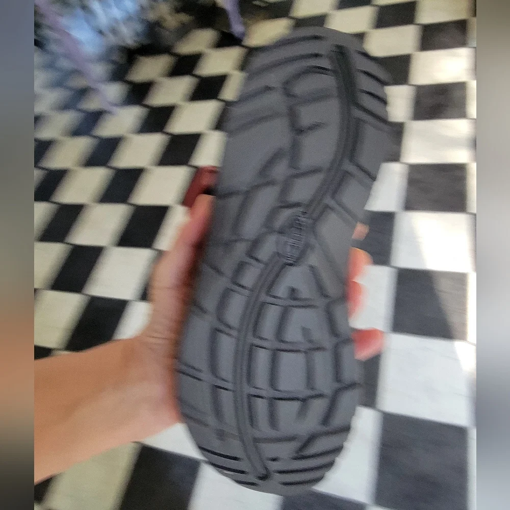 Chacos - Picture 6 of 10